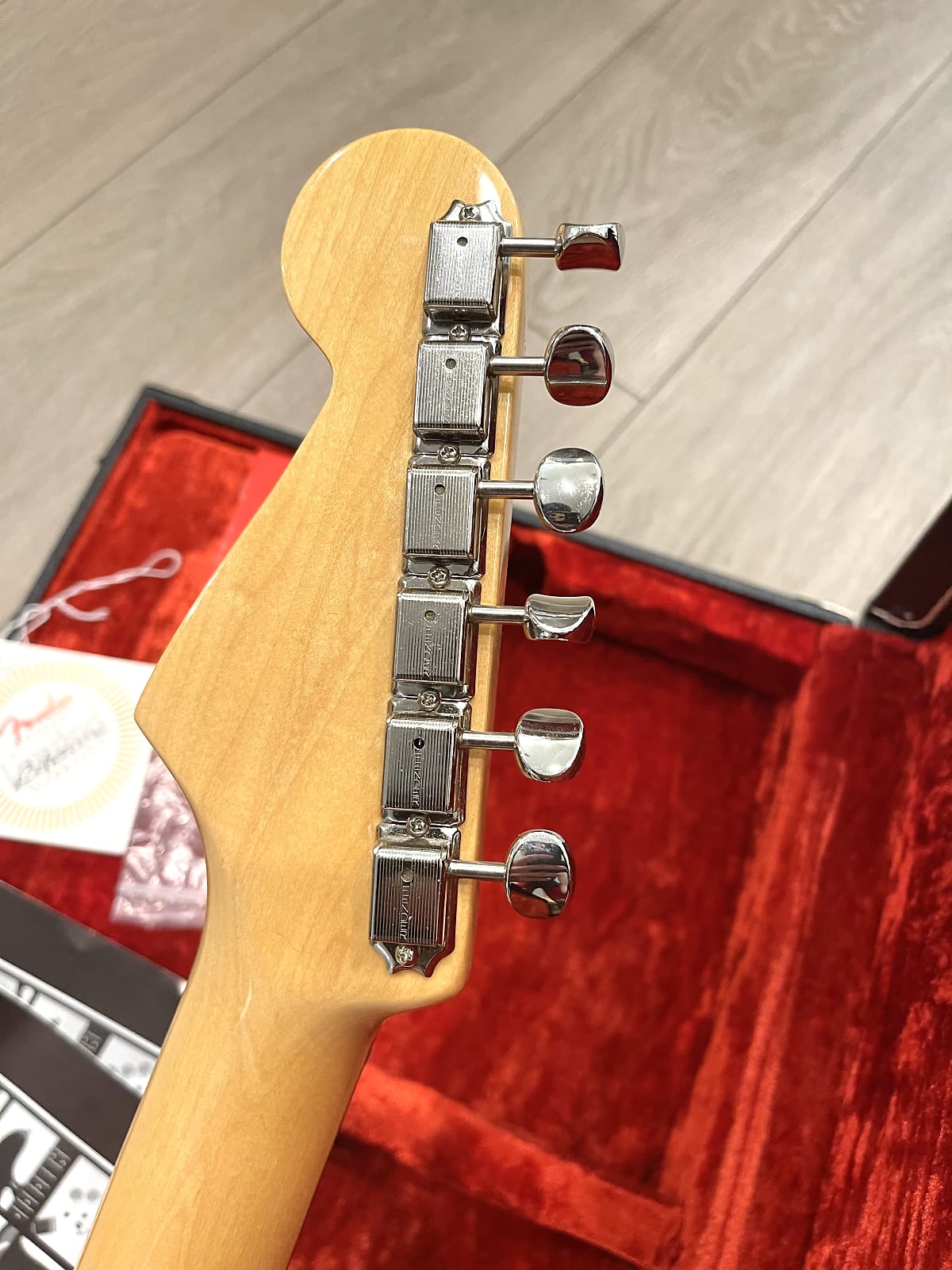 2015 Fender Stratocaster SUNBURST "59 AVRI" + OHSC