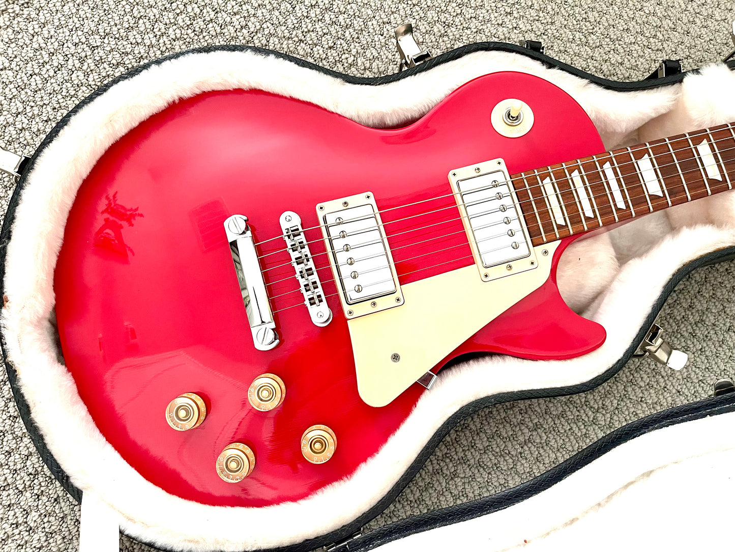 2012 Gibson Les Paul Studio "Radiant Red" + Paperwork + OHSC