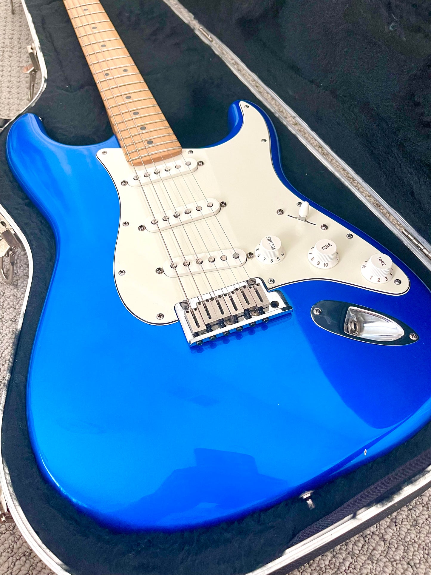 2002 Fender Stratocaster American Standard "Metallic Blue" + OHSC