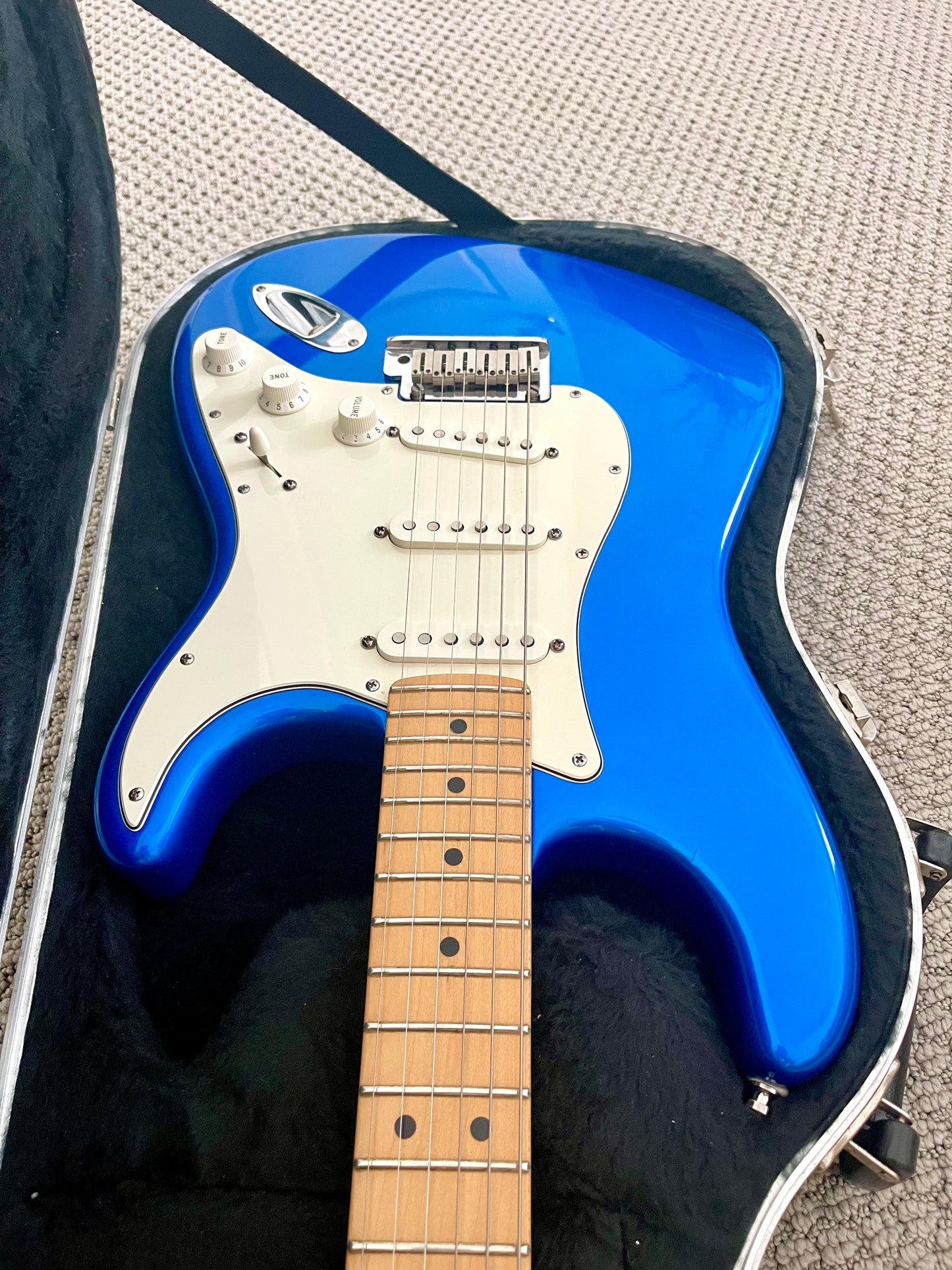 2002 Fender Stratocaster American Standard "Metallic Blue" + OHSC