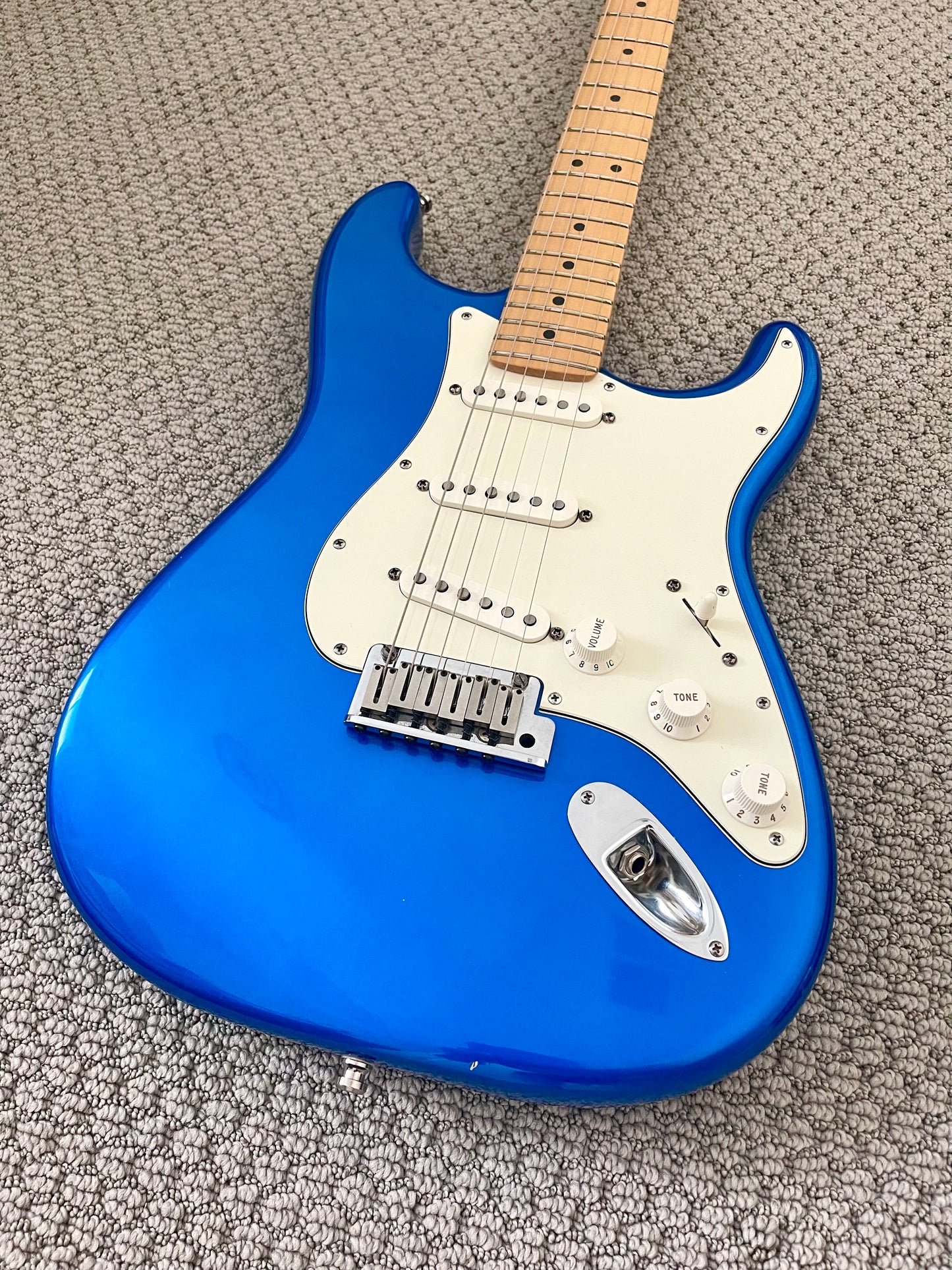 2002 Fender Stratocaster American Standard "Metallic Blue" + OHSC