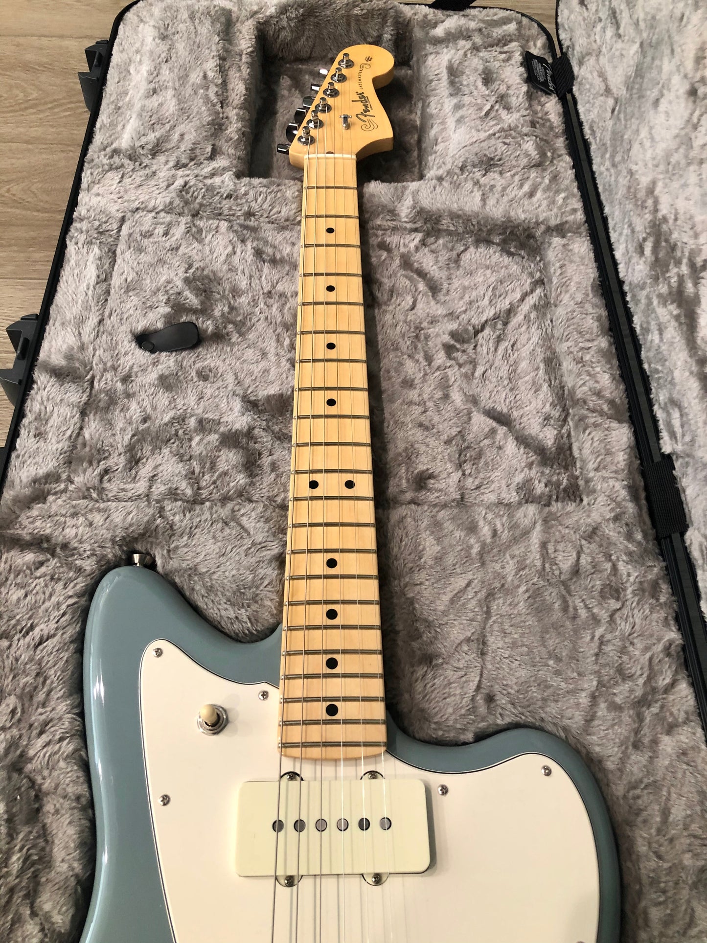 2017 Fender American Professional "SONIC GREY" Jazzmaster + OHSC