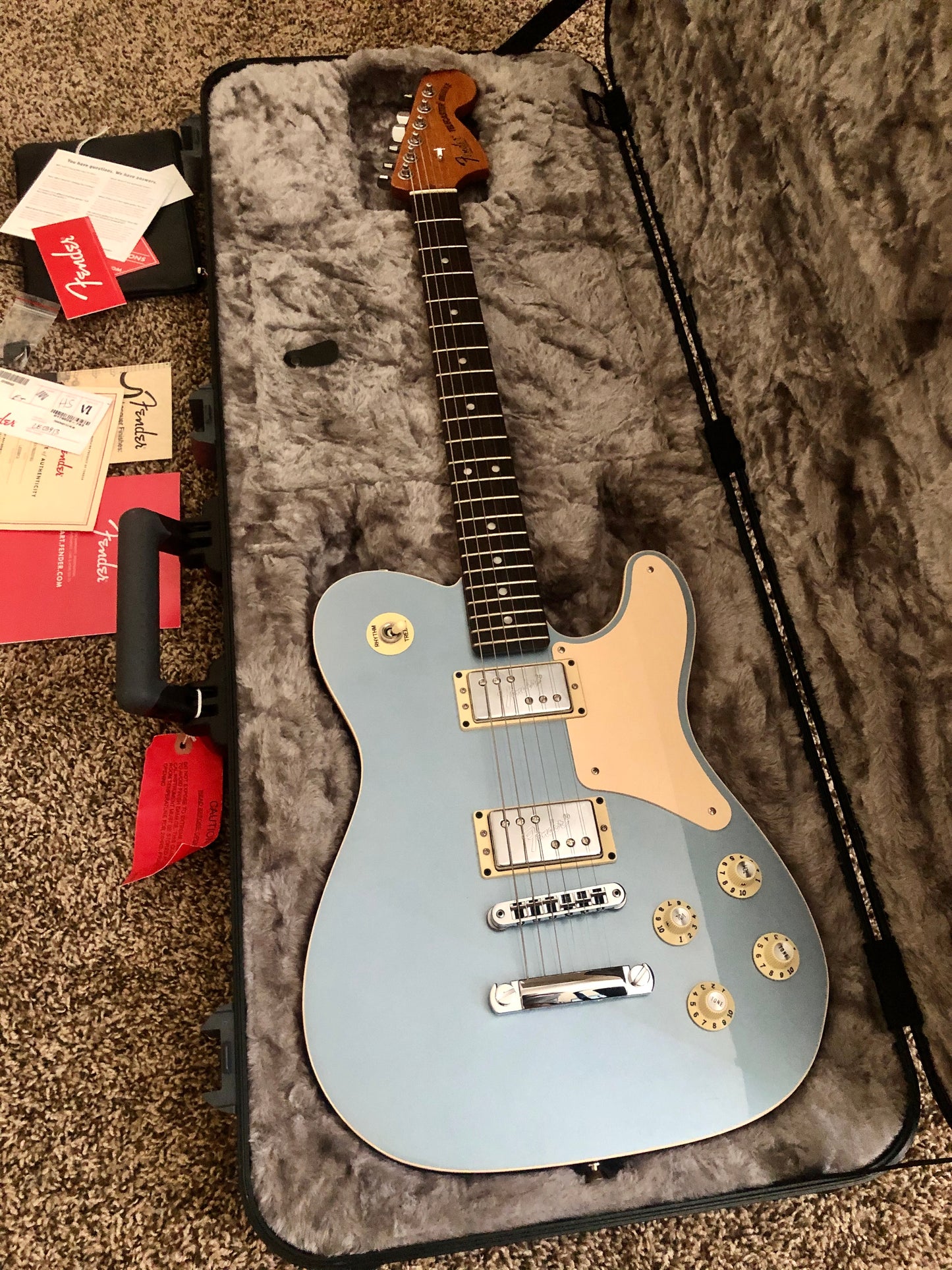 2018 Fender Blue Metallic "TROUBLEMAKER TELE" + OHSC