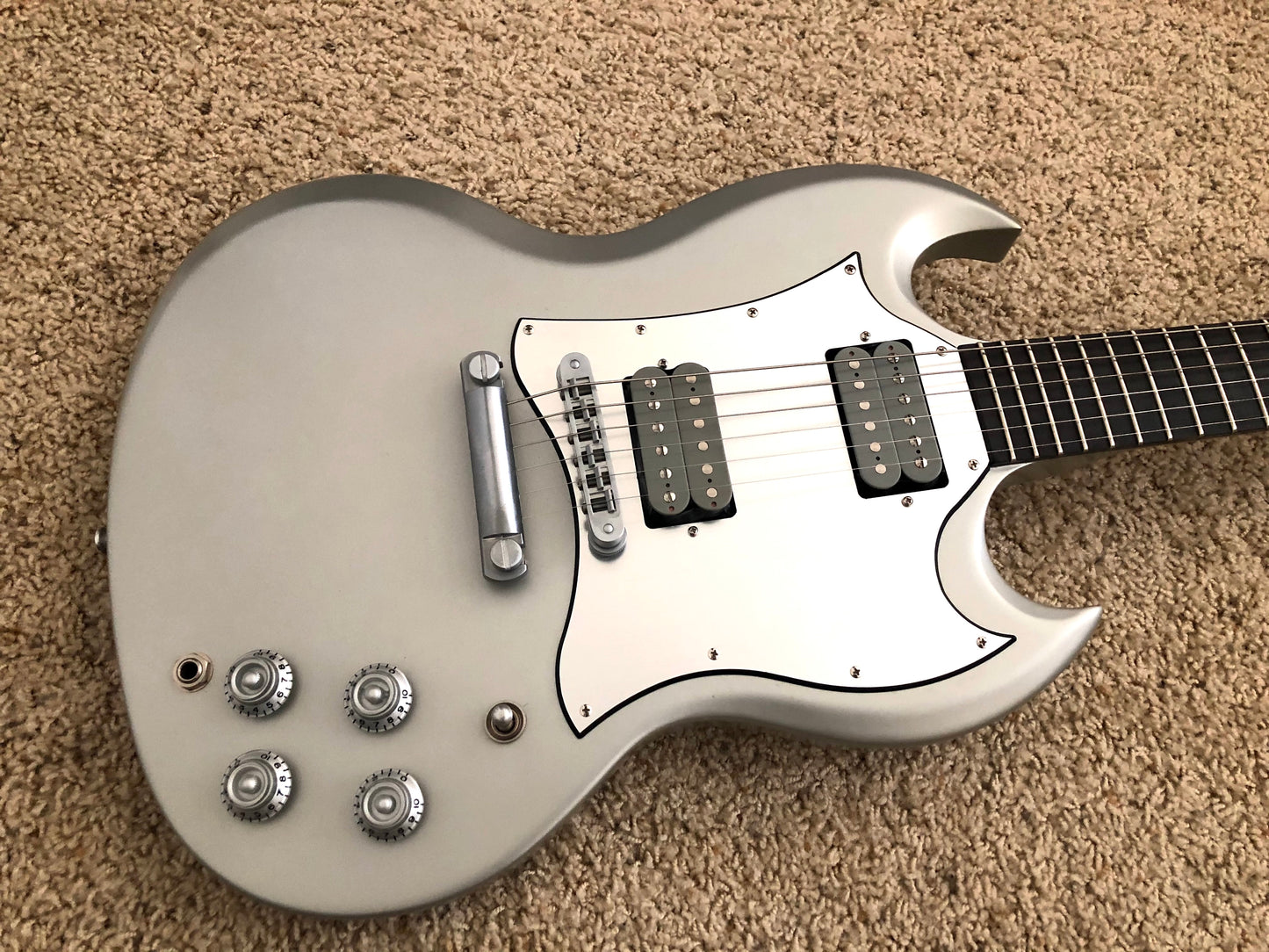 2002 Gibson SG "THE PLATINUM" Limited Edition + Chainsaw Case