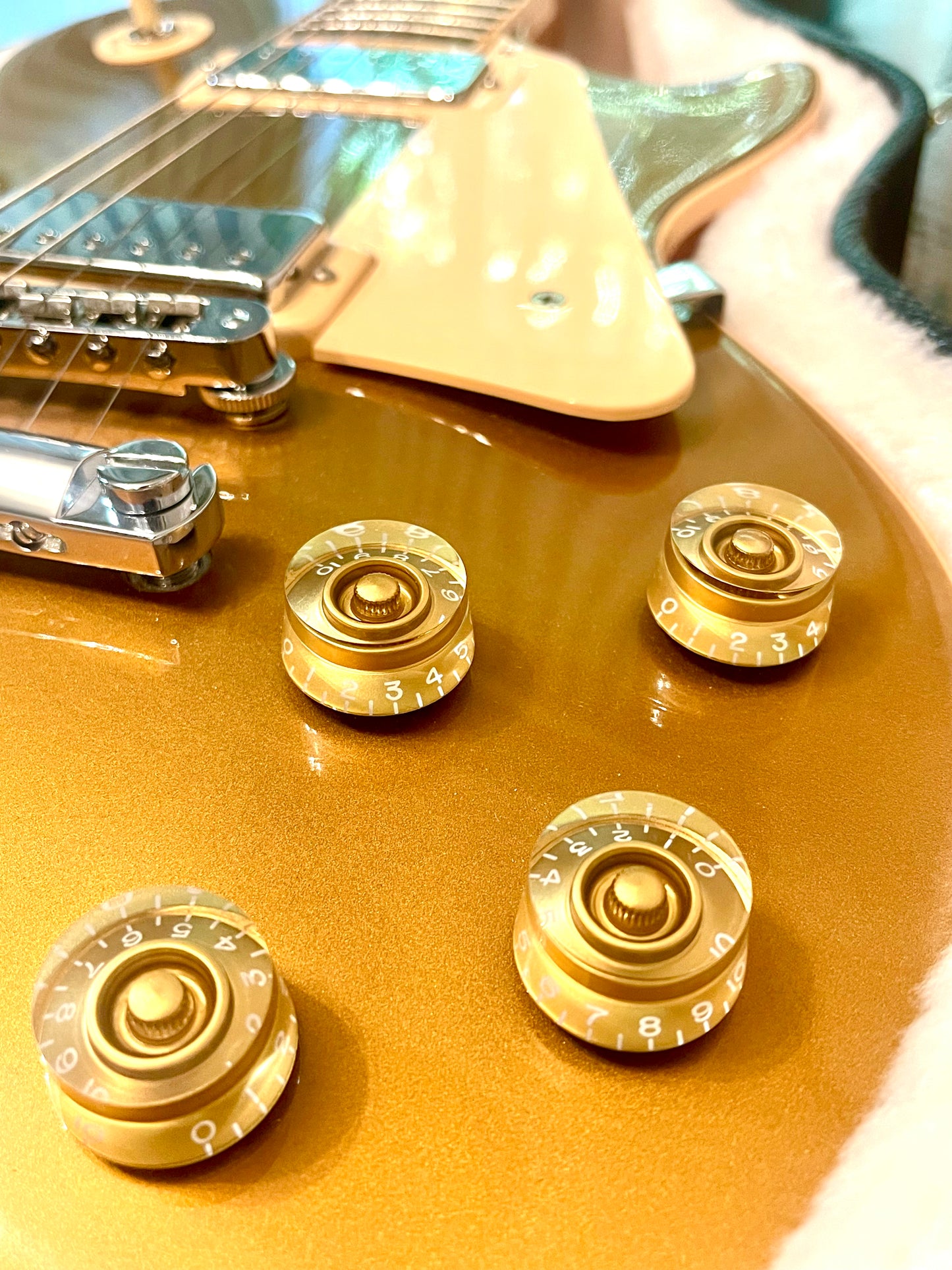 2011 Gibson Les Paul Deluxe "GOLDTOP" + OHSC