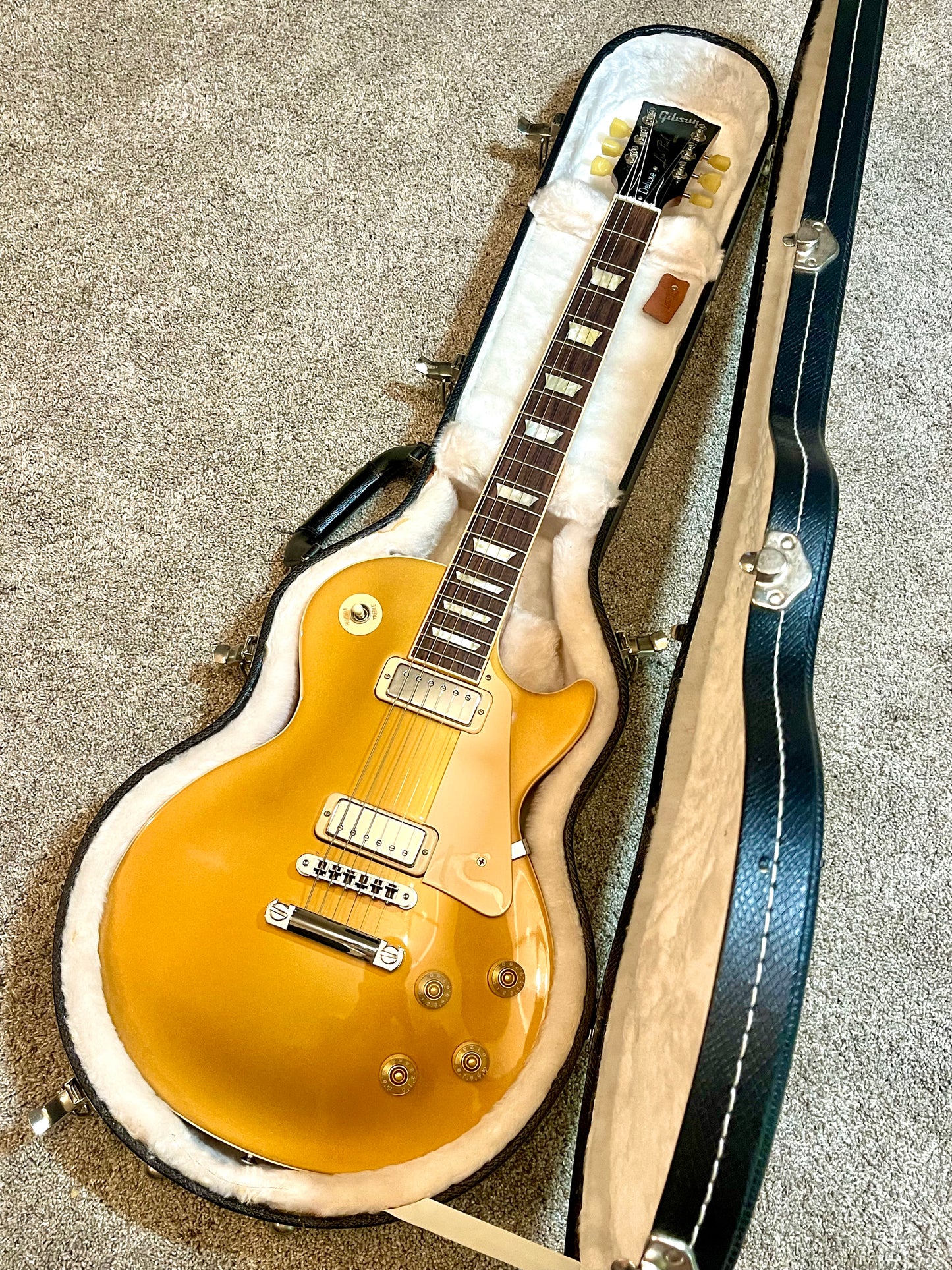 2011 Gibson Les Paul Deluxe "GOLDTOP" + OHSC