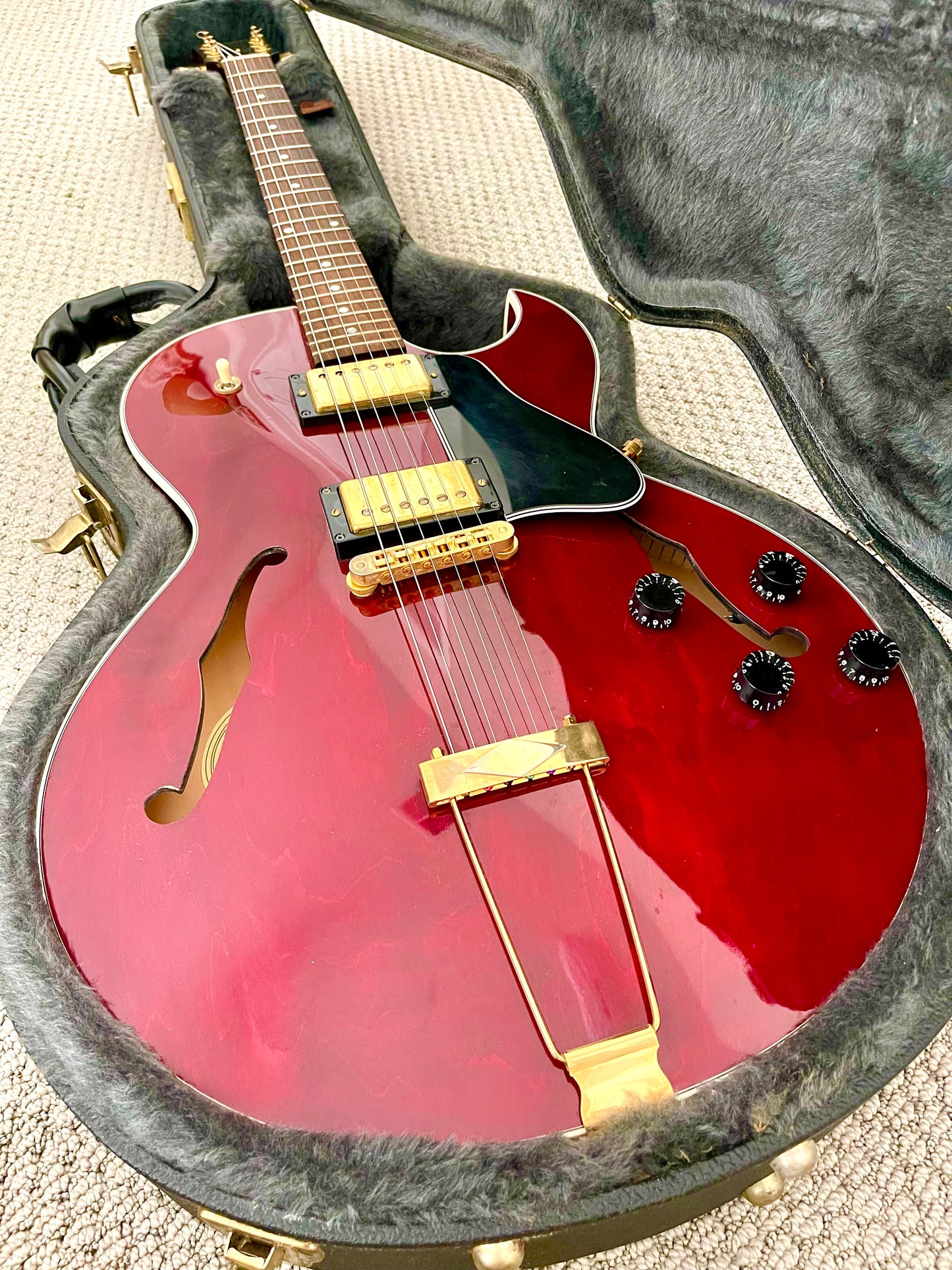 2002 Gibson ES-135 Natural Cherry Red + OHSC